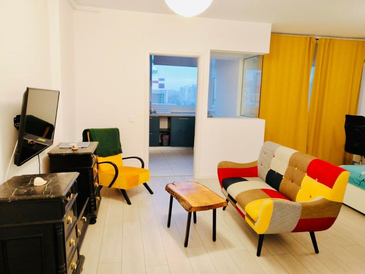 Plaza View Apartment Bucharest